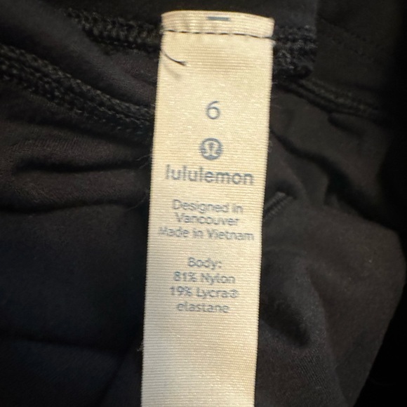 Lululemon Rejuvenate Crop *18” in Black. Size 6. - Picture 15 of 17